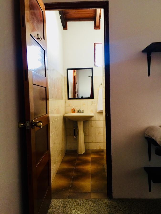 ליברייה Hostal My Green House מראה חיצוני תמונה