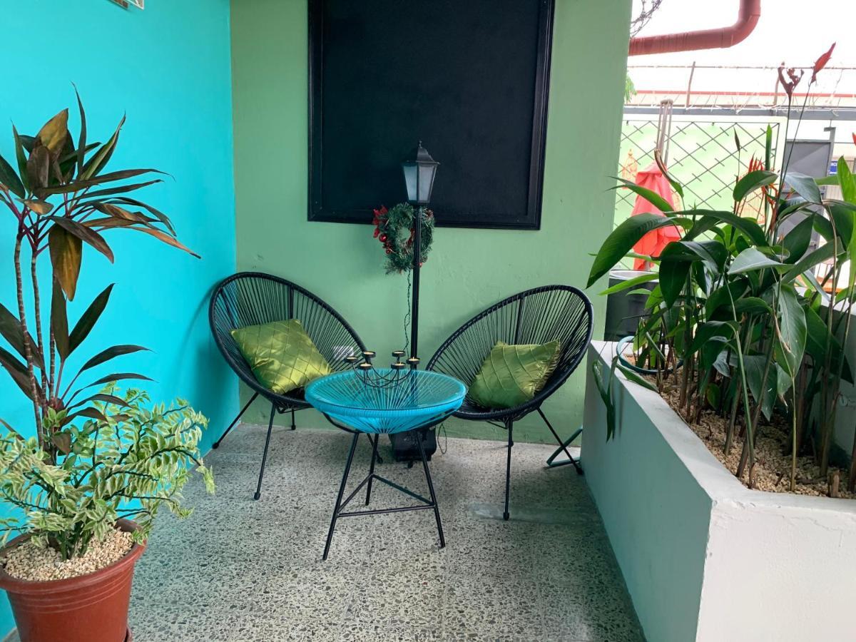 ליברייה Hostal My Green House מראה חיצוני תמונה